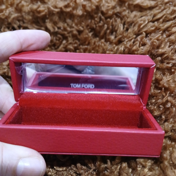 Tom Ford Lipstick in Red Case - Picture 2 of 3